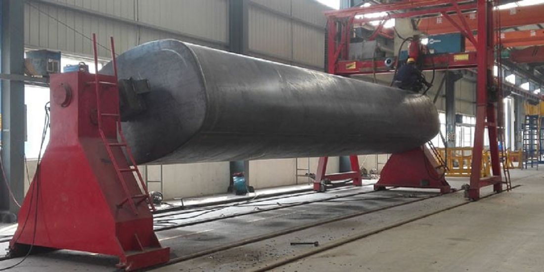 Mesin las ketebalan otomatis untuk tangki tidak beraturan